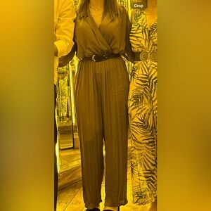 Zara Khaki Green jumpsuit with wrinkle effect. Long sleeve